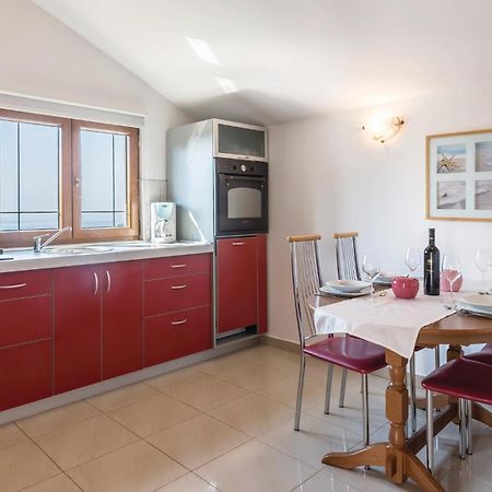 Pet Friendly Apartment In Koromacno With Wifi Exteriér fotografie