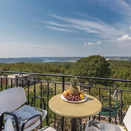 Pet Friendly Apartment In Koromacno With Wifi Exteriér fotografie