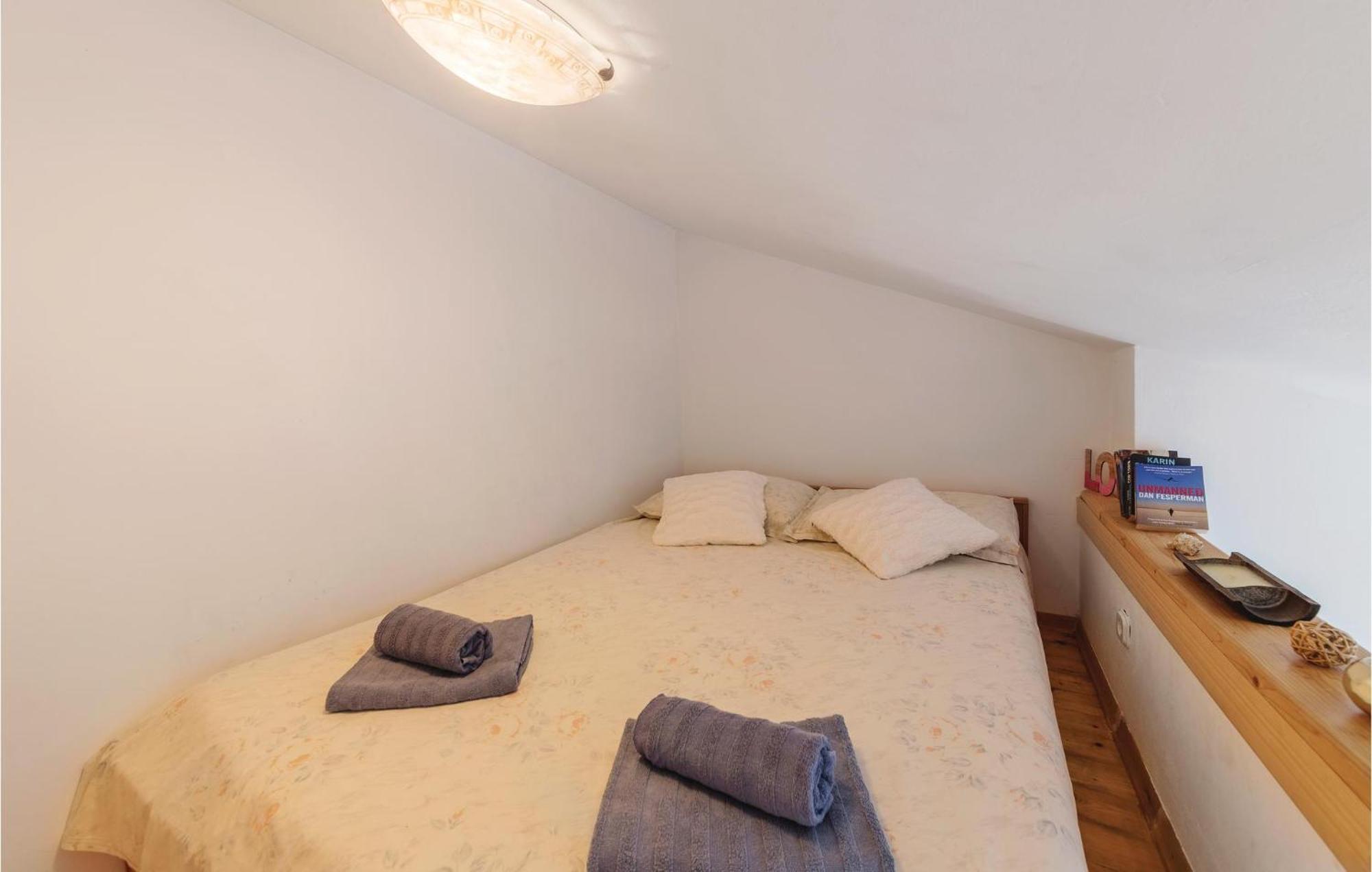 Pet Friendly Apartment In Koromacno With Wifi Exteriér fotografie