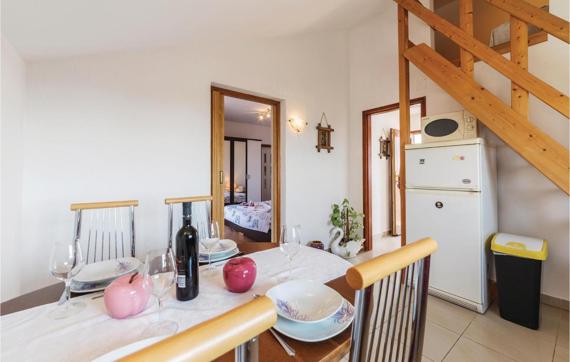 Pet Friendly Apartment In Koromacno With Wifi Exteriér fotografie