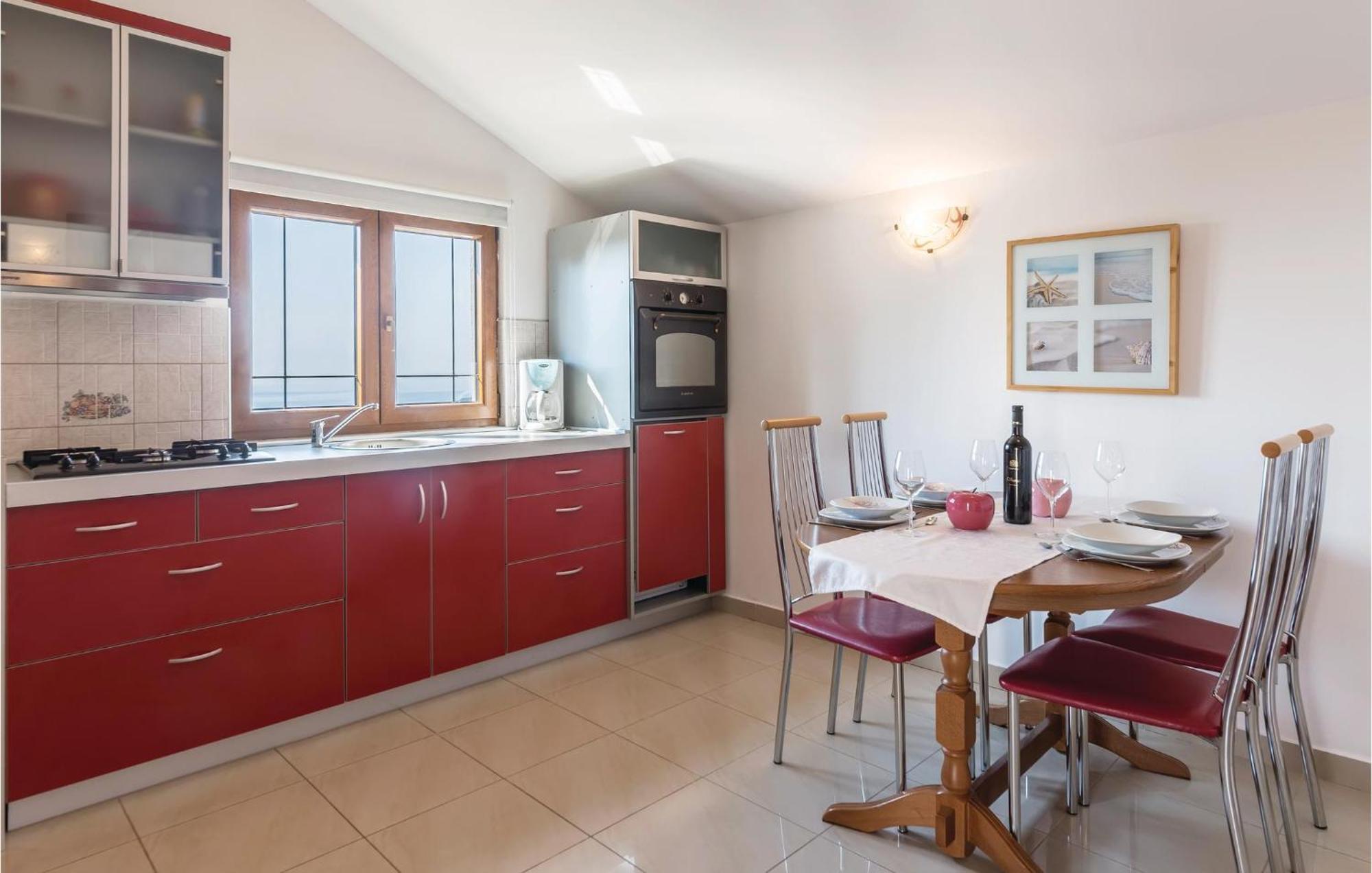 Pet Friendly Apartment In Koromacno With Wifi Exteriér fotografie