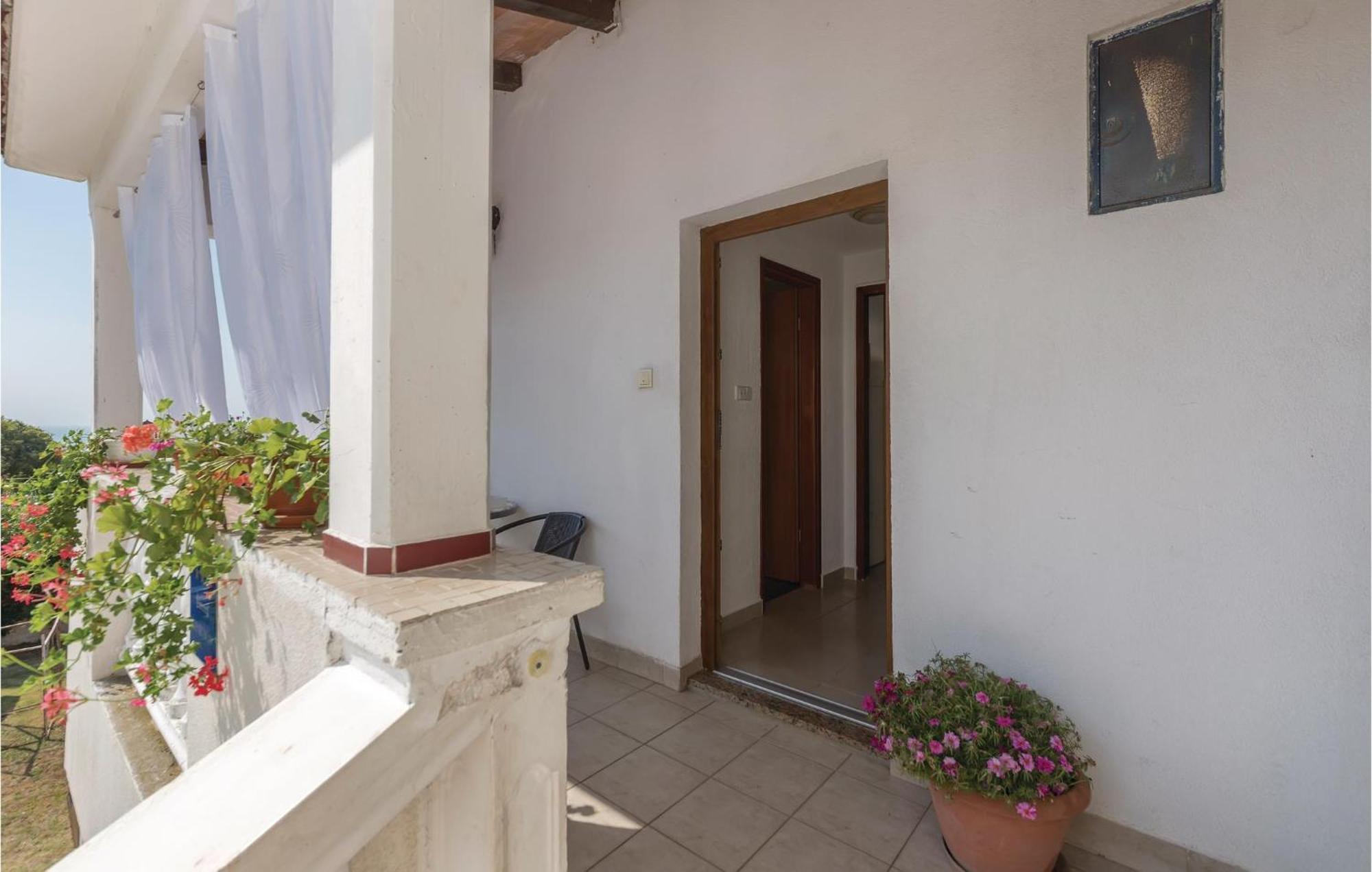 Pet Friendly Apartment In Koromacno With Wifi Exteriér fotografie