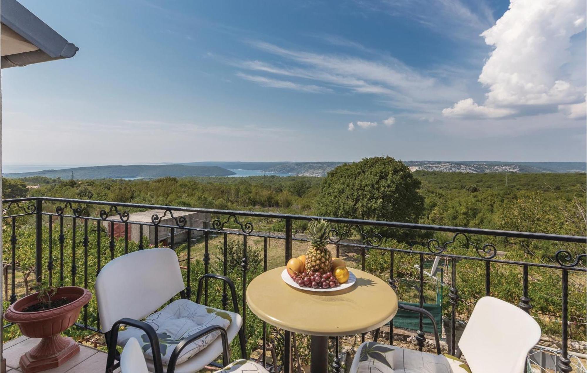 Pet Friendly Apartment In Koromacno With Wifi Exteriér fotografie